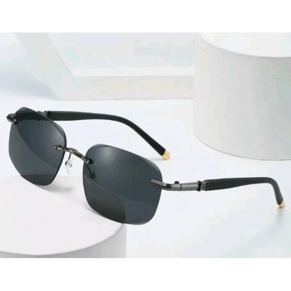 Modern minimalist square lens sunglasses Silver Gold Tips